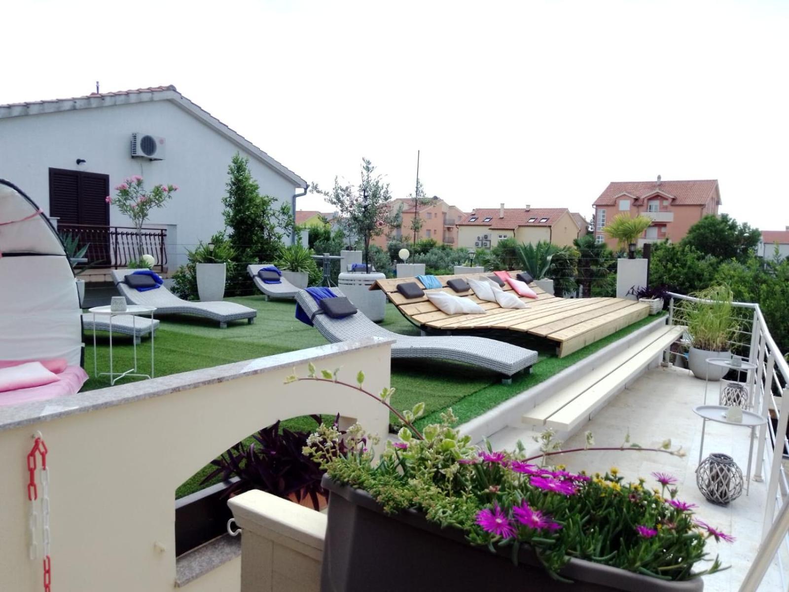 Apartments Rustika Toscana Vodice Exterior foto